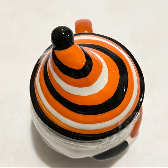 Lang Halloween Gnome Ceramic Mug with Topper - Picture 10 of 12